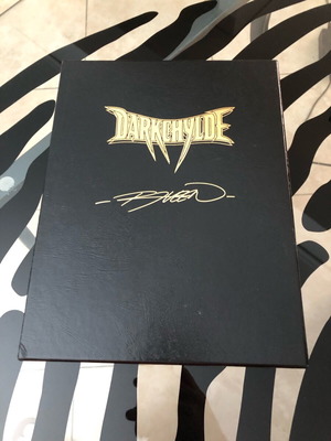 Darkchylde signed black case used, empty without content