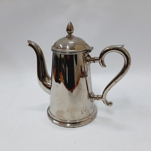 Vintage stainless steel teapot 0.75 L chrome-silver