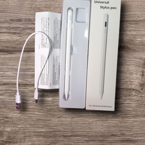 Universal Stylus Pen new with box and accessories