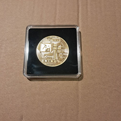Collectible Bitcoin gold coin in case with certificate 24K new