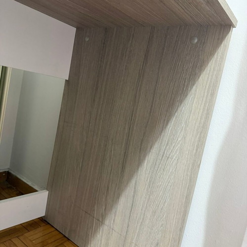 Desk like new in good condition