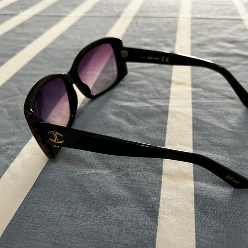 Just Cavalli JC498S sunglasses, black and purple