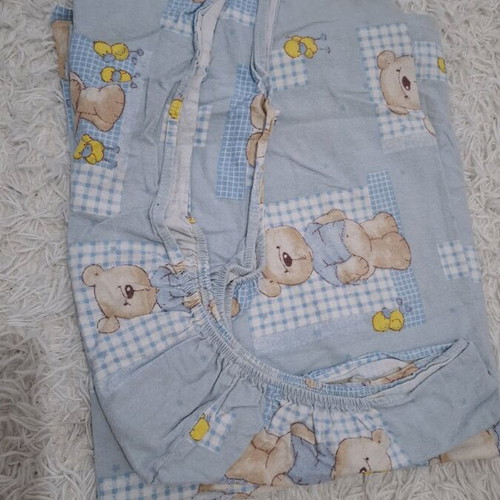 Crib sheet set used, flannel with fitted sheet and pillowcase