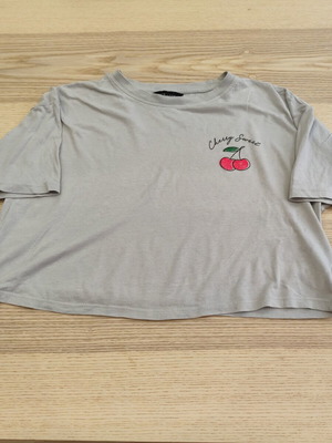 New Look crop t-shirt Cherry Sweet with cherries