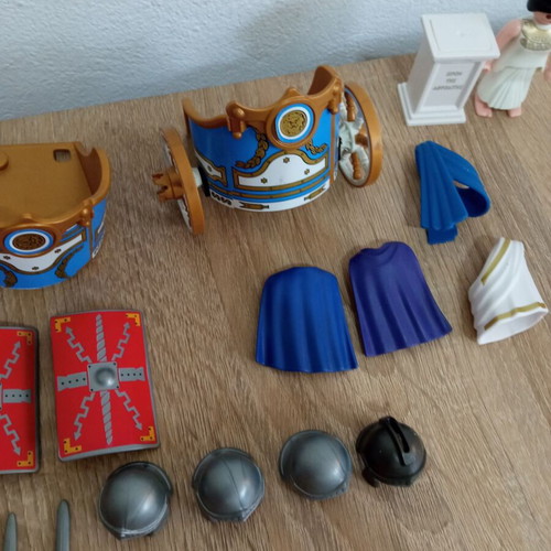Playmobil Roman accessories, chariots and figure used