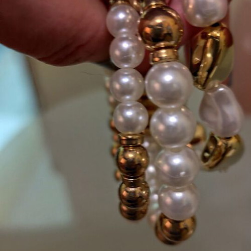 Pearl bracelets new, pack of 3 gold and white elastic