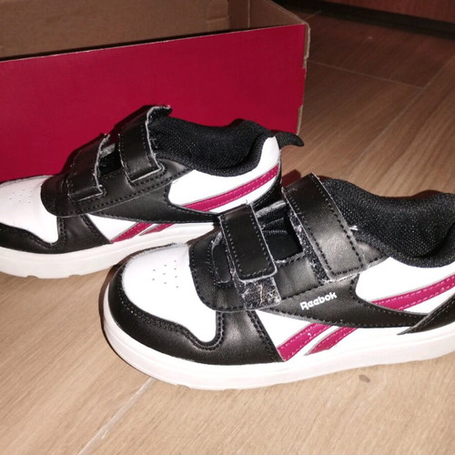Reebok Kids Shoes like new, size 26-27, sneakers