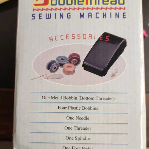 Double Thread sewing machine used with pedal, elegant and lightweight