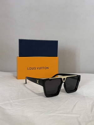 Louis Vuitton glasses new
