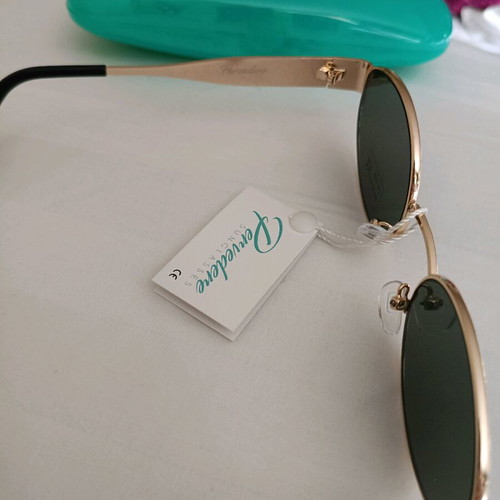 Pervedere women's sunglasses new with oval lenses and gold frame