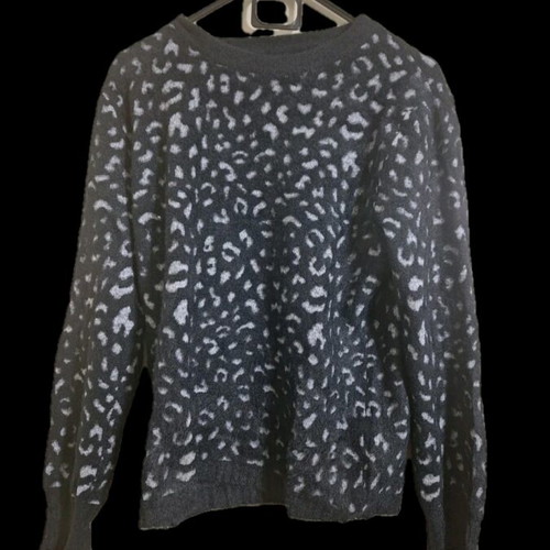 Pullover black with polka dots new size M