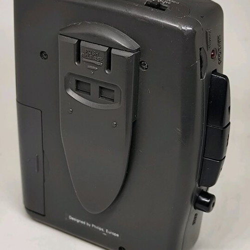 Philips AQ 6563 radio cassette player with open listening