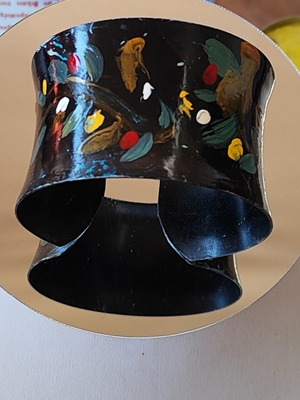 Hand-painted bracelet made of stainless metal like new