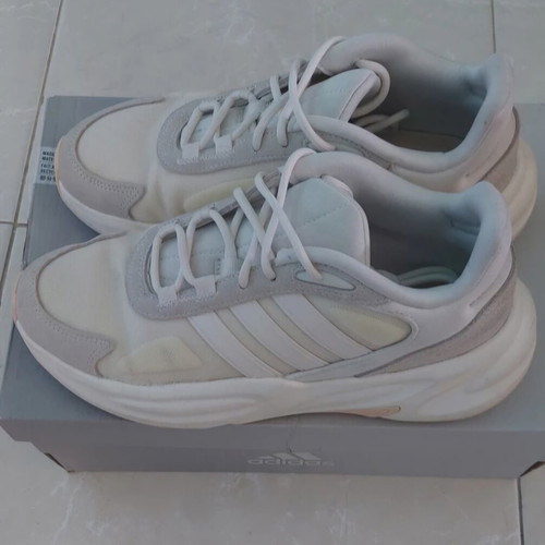Adidas Ozelle sneakers like new, size 38.5, beige