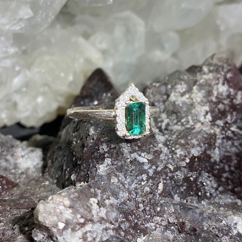 Silver ring with natural indicolite tourmaline and moissanite