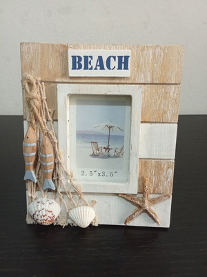 Wooden decorative photo frame with beach theme like new