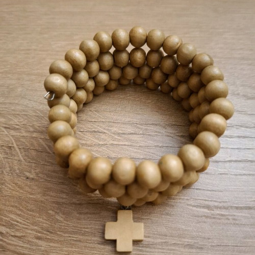 Bracelet with wooden beads.