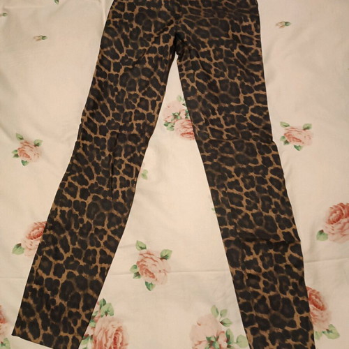 H&M Animal Print Leggings like new, elastic with waistband