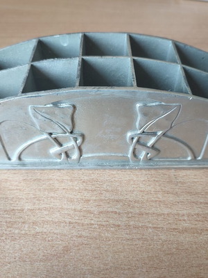 Royal Selangor Pewter pencil holder with Art Nouveau floral design