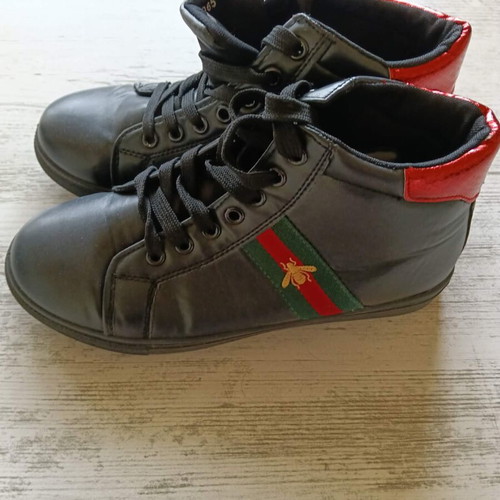 Women's boots like new, black with red, size 38