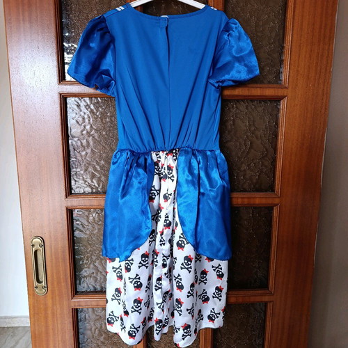 Pirate costume for girl 8 years like new
