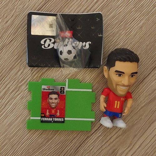 Zuru Fifa World Cup 2026 Ballers Ferran Torres Spain figure