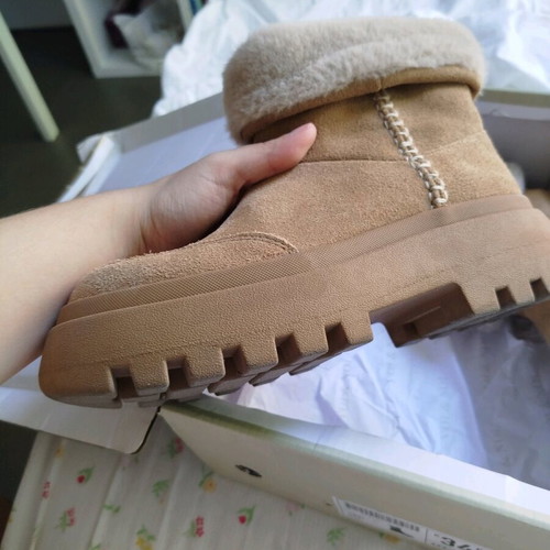 Boots with fur beige brown size 36.5 like new