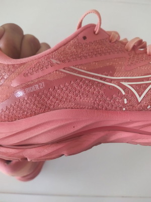 Αθλητικά παπούτσια Mizuno Wave Rider 27 μεταχειρισμένα, ροζ, μέγεθος 42.5