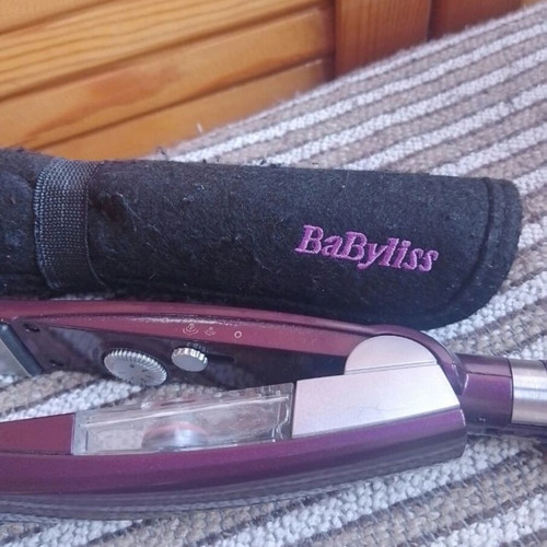 Babybliss Hair Straightener used with steam function