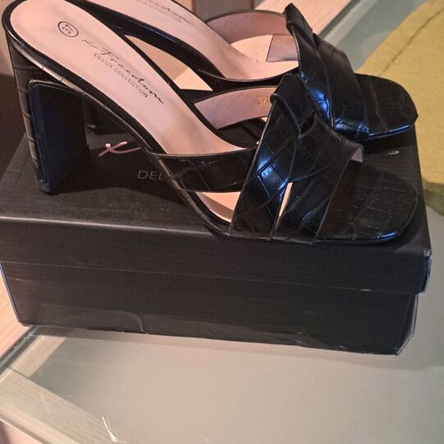 Mules black like new, high heel, size 37
