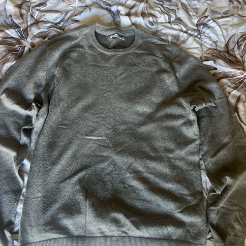 Terranova gray pullover new, size Medium
