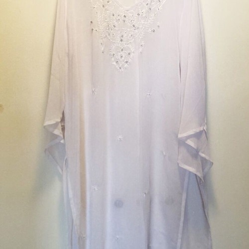 White kaftan with embroidery and beads like new
