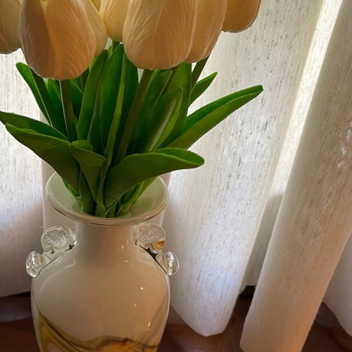 Murano vintage vase 1970 handmade by Carlo Moretti, like new, cream
