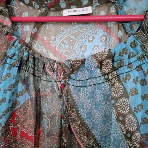 Yessica tunic blouse like new, printed, size M