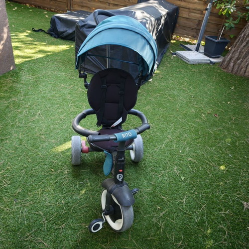 QPlay Rito tricycle toddler bike like new, petrol black