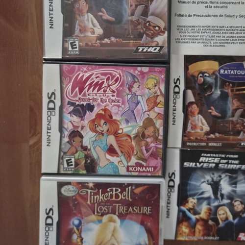 Nintendo DS game cases and manuals lot, no games
