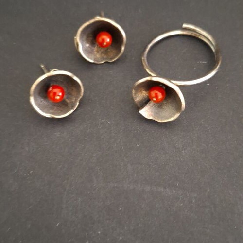 Vintage ring and matching stud earrings set, like new, oxidized silver with coral bead