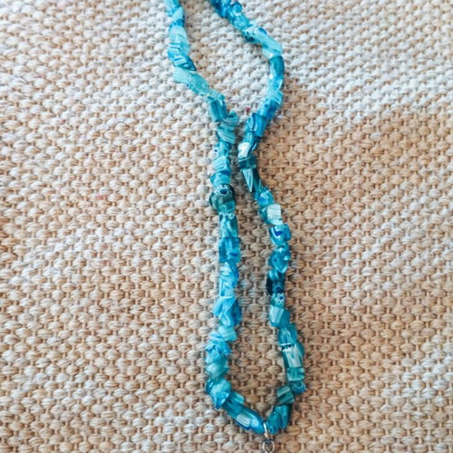 Summer necklace with beads and purple shell, new