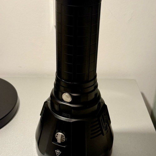 Imalent MS18 flashlight like new 100,000 lumen