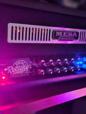 Mesa Boogie Roadking 2 κεφαλή σαν καινούργιο με λάμπες και πεταλιέρα