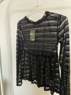 Women's lace blouse size S, new, black