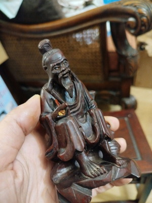 Wooden monk used, broken pipe