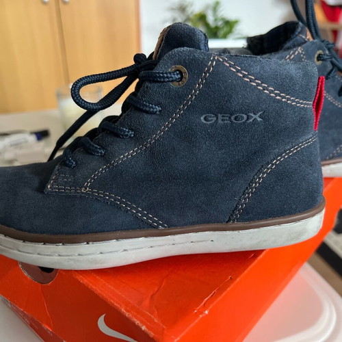 Heelys kids leather boots blue like new, size 32