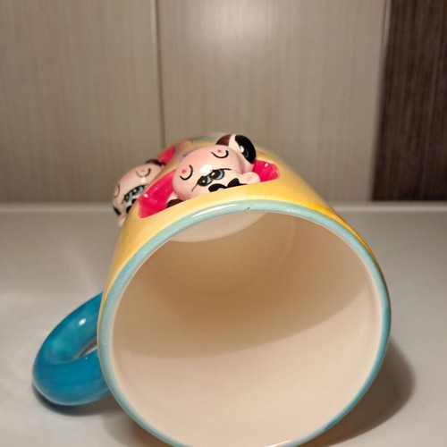 Cup in excellent condition, 1990s