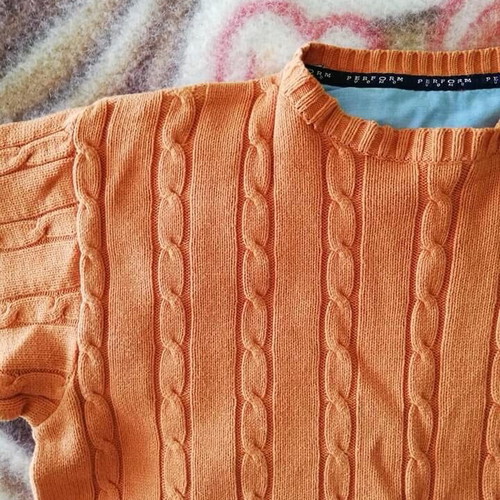 Men's orange pullover like new, sizes L and XL