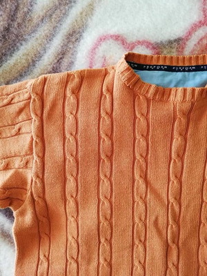 Men's orange pullover like new, sizes L and XL
