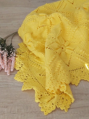 Knitted baby blanket new handmade with crochet