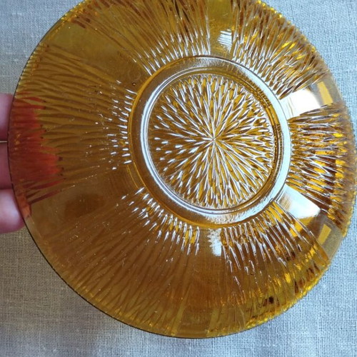 Vintage set of 6 plates and glasses like new