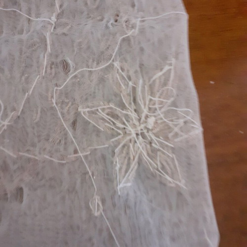 Table runner 1.20x60 handmade embroidered with gold thread silk like new