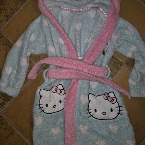 Hello Kitty bathrobe like new for children aged 4,5-6 years